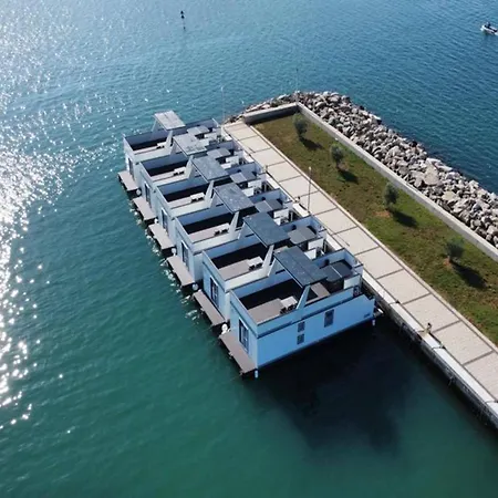 Exclusive Houseboat By The Sea Novigrad Istria